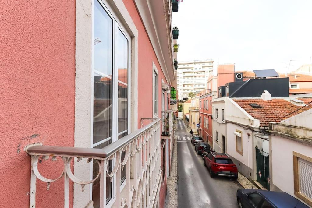 Vita Portucale ! Campo Ourique Design W/ Balcony Lisboa Exteriér fotografie